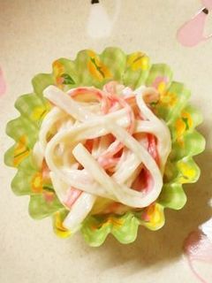 お弁当に♪かにかまのからしマヨ和え-レシピのメイン写真