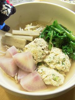 鶏団子、お鍋でころころ、食べるとふわふわ-レシピのメイン写真
