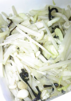 無駄なく簡単☆芯とえのきの炒め物-レシピのメイン写真