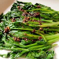 รูปของ 和風イタリアンな炒め蒸し青菜の温サラダ