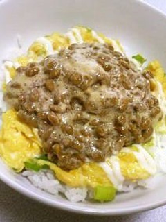 半熟卵で納豆ごはん-レシピのメイン写真
