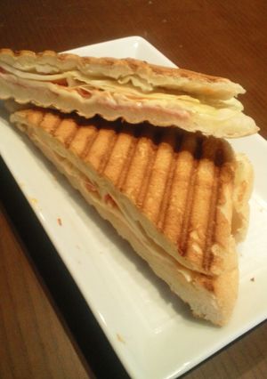 パン耳パニーニ-レシピのメイン写真
