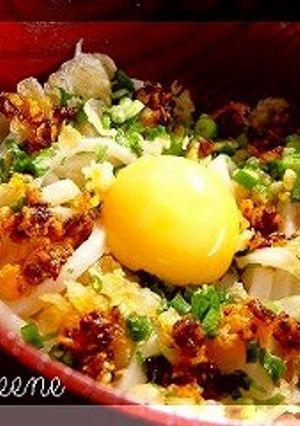 食べるラー油で玉子かけうどん-レシピのメイン写真