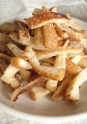 フライパンで作る食パンのかりんとう。。。-レシピのメイン写真