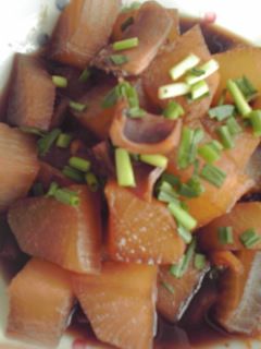 イカ(ゲソ)と大根の煮物-レシピのメイン写真
