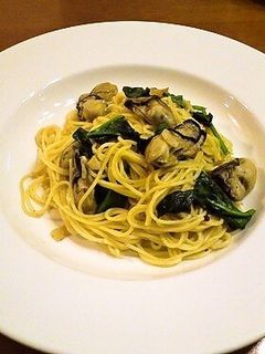 簡単★牡蠣とほうれん草のペペロンチーノ-レシピのメイン写真