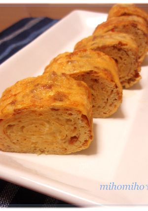 お弁当に✿肉みそとチーズの卵焼き-レシピのメイン写真