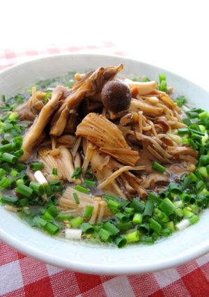 ヘルシー♪キノコ＆ねぎたっぷりラーメン-レシピのメイン写真