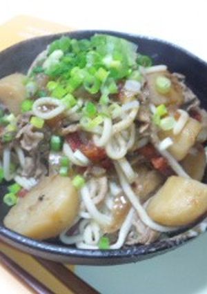 気分を変えて→肉じゃがうどん-レシピのメイン写真