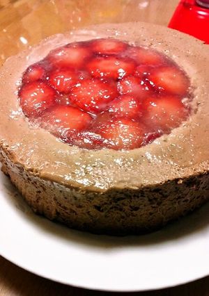 苺ゼリー入チョコムースケーキ-レシピのメイン写真
