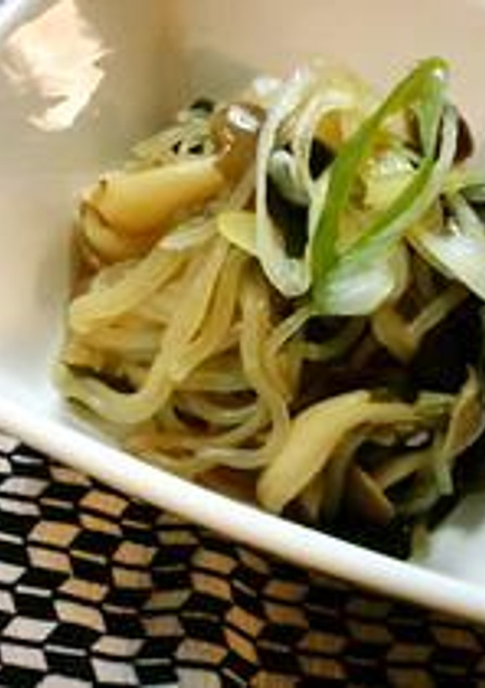 ダイエットに♪しらたきとわかめのさっと煮-レシピのメイン写真