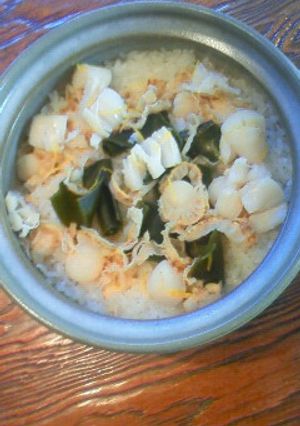 香りふわっ。土鍋で帆立の炊込みご飯-レシピのメイン写真