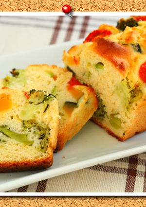 ホットケーキミックスとお豆腐でケークサレ-レシピのメイン写真