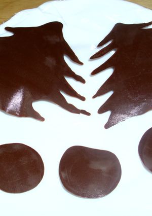 クリスマスツリーの飾りチョコ-レシピのメイン写真