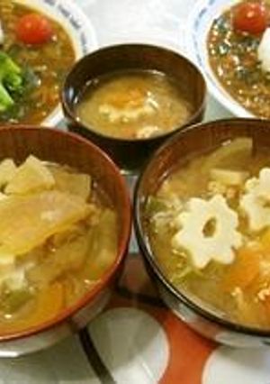 お味噌汁　ni　ちくわぶ入れちゃいました-レシピのメイン写真