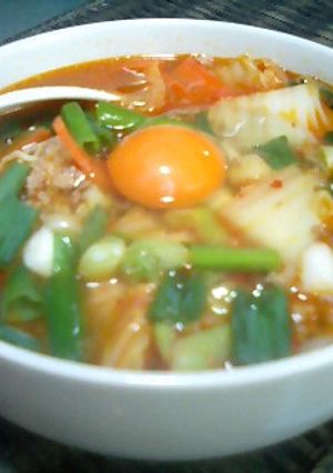白菜にんにくたっぷり中華そばピリ辛風味♪-レシピのメイン写真