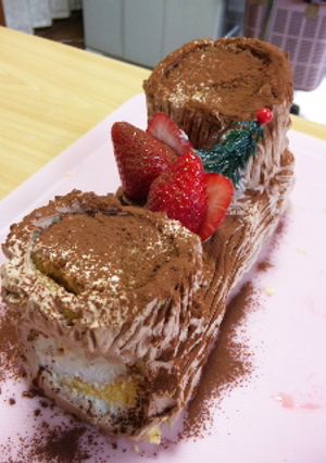 クリスマスケーキに☆ブッシュドノエル-レシピのメイン写真