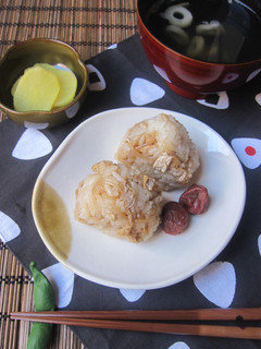 糸こんにゃくと油揚げのおにぎり-レシピのメイン写真