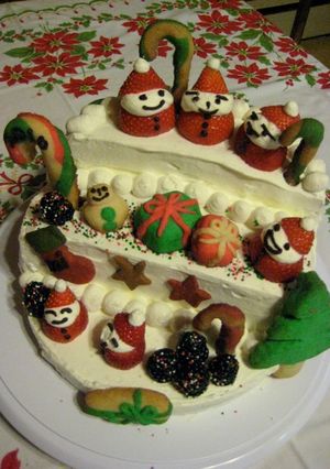 雛壇じゃなくてサンタ壇クリスマスケーキ-レシピのメイン写真