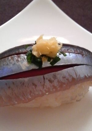 1尾でお店風！鰯・鯵・秋刀魚の握り寿司♪-レシピのメイン写真