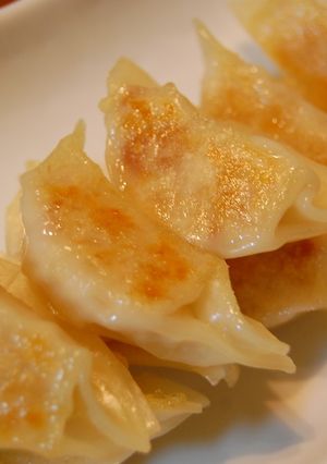 さっぱりうめ～とり餃子-レシピのメイン写真