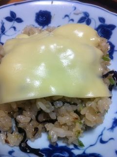 塩昆布とチーズのチャーハン-レシピのメイン写真