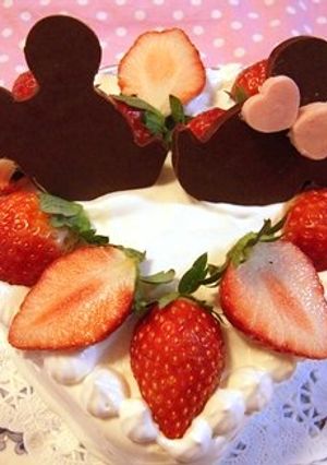 TDLクッキー型でミッキー＆ミニーケーキ-レシピのメイン写真