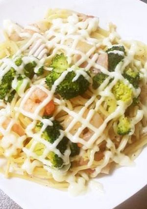 マヨネーズがおいしいえびパスタ♪-レシピのメイン写真