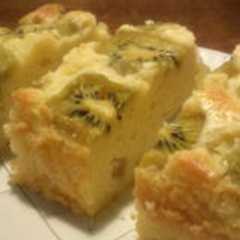 รูปของ キウイ♪りんご煮♪クリチ～のケーキ♡☆