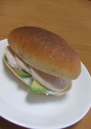 鶏ハムとアボカドとチーズのサンド-レシピのメイン写真