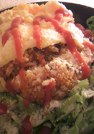 レタス敷きオムライスのチーズかけ-レシピのメイン写真