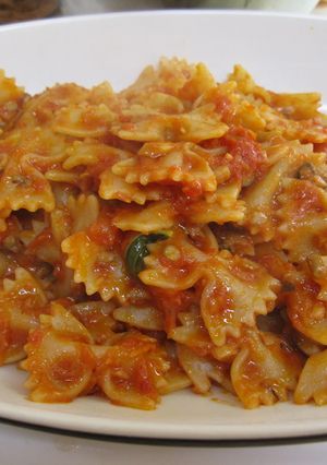 大人数用のトマトソースパスタ-レシピのメイン写真