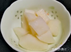 韓国家庭料理チキンム、大根の酢漬け-レシピのメイン写真