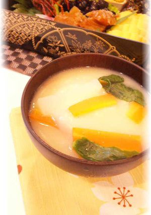 我が家の雑煮【白味噌仕立て】-レシピのメイン写真