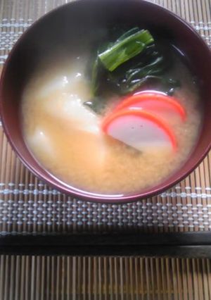 お正月*簡単お雑煮(みそ仕立て)-レシピのメイン写真
