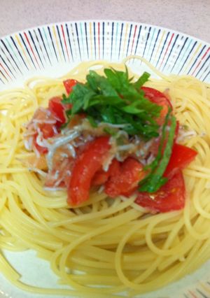 簡単!明太子とシラスとトマトのパスタ-レシピのメイン写真