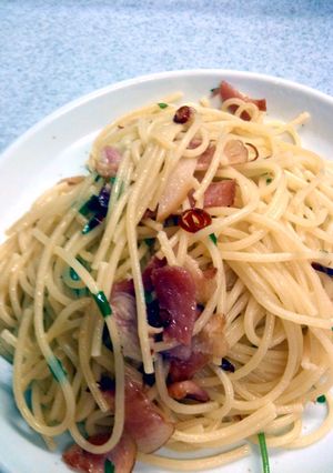 自炊初心者へ♪ベーコン入りペペロンチーノ-レシピのメイン写真