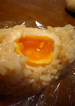 激ｳﾏ！とろとろ味付け卵おにぎり-レシピのメイン写真
