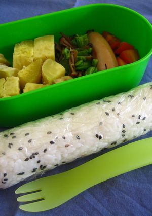 へびさんおにぎり-レシピのメイン写真