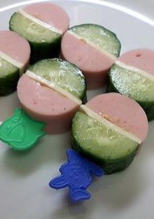 お弁当に簡単　ソーセージときゅうりの串-レシピのメイン写真