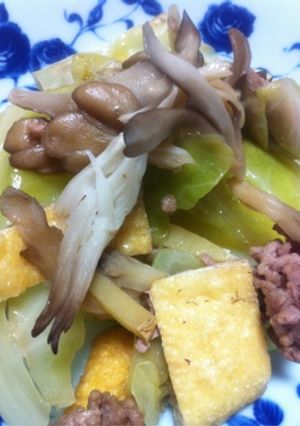 鍋に入れるだけ！挽肉とキャベツの酒蒸し-レシピのメイン写真