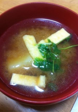 じゃがいもと油揚げのお味噌汁-レシピのメイン写真