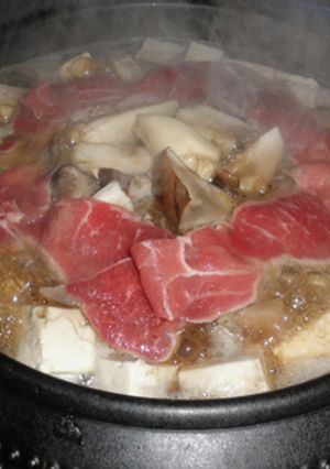 豚バラ肉、ごぼう、エリンギのすき焼き鍋-レシピのメイン写真