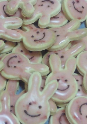 いちごのアイシングでうさぎクッキー-レシピのメイン写真