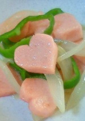 お魚ソーセージで簡単ハート　お弁当♪にも-レシピのメイン写真