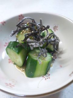 簡単・キュウリの塩昆布和え-レシピのメイン写真