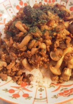 しめじそぼろの甘辛丼-レシピのメイン写真