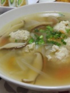 しょうがであったか鶏団子スープ-レシピのメイン写真