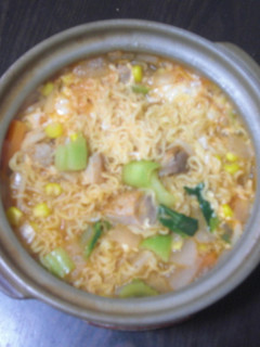 野菜たっぷりミネストローネ風ラーメン鍋-レシピのメイン写真