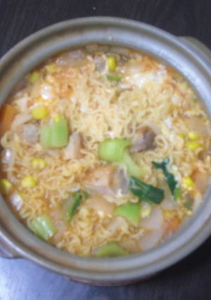 野菜たっぷりミネストローネ風ラーメン鍋-レシピのメイン写真